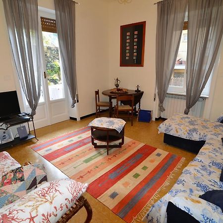 Sea Apartment In The Center Of Levanto - 5 Terre Exteriör bild